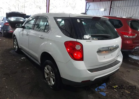 2015 Chevrolet Equinox Ls z USA, uszkodzony, nr VIN 1GNALAEK5FZ108007
